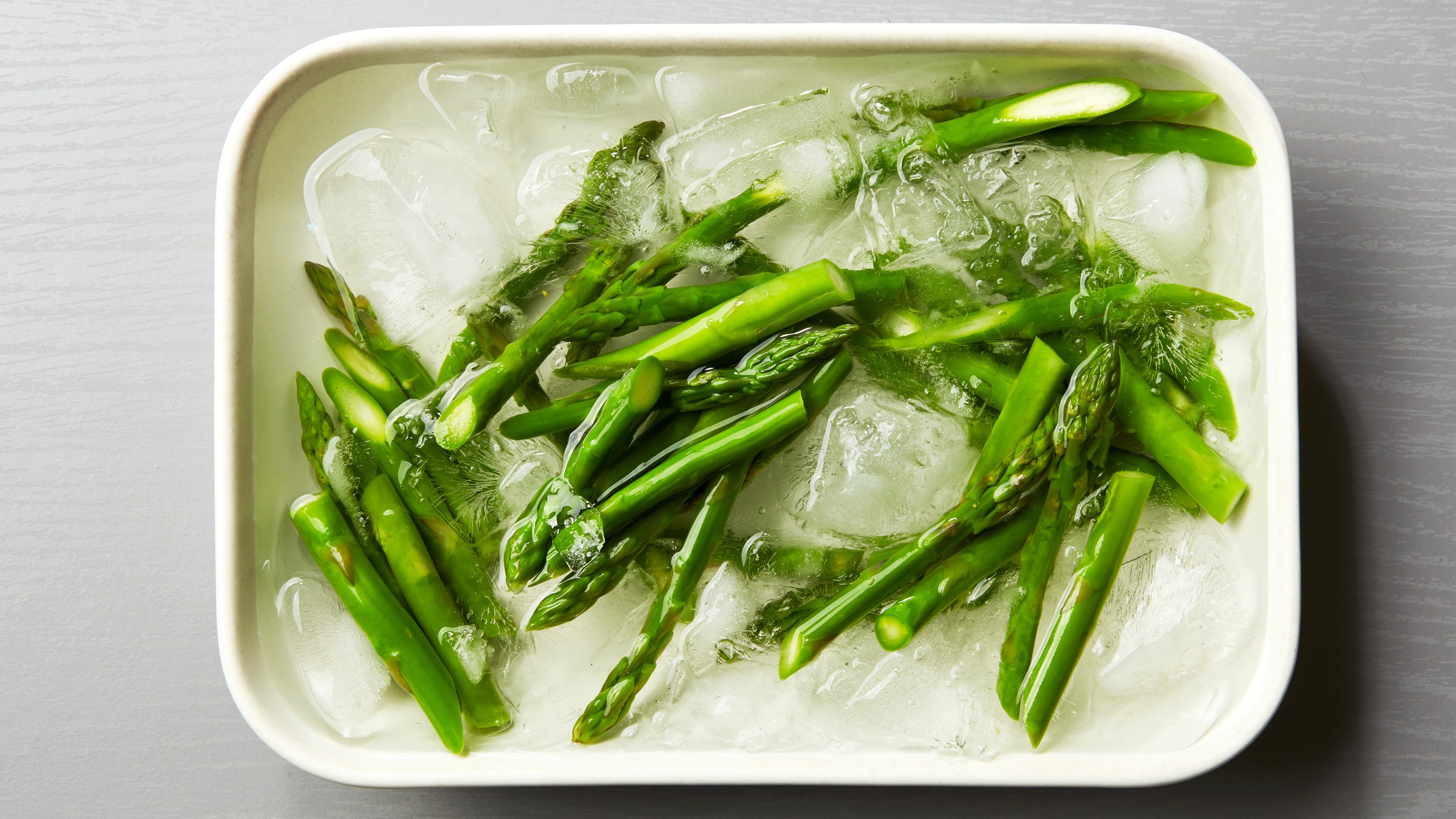 Why an Ice Bath Is the Key to Fresher Greener Vegetables? - gmedia