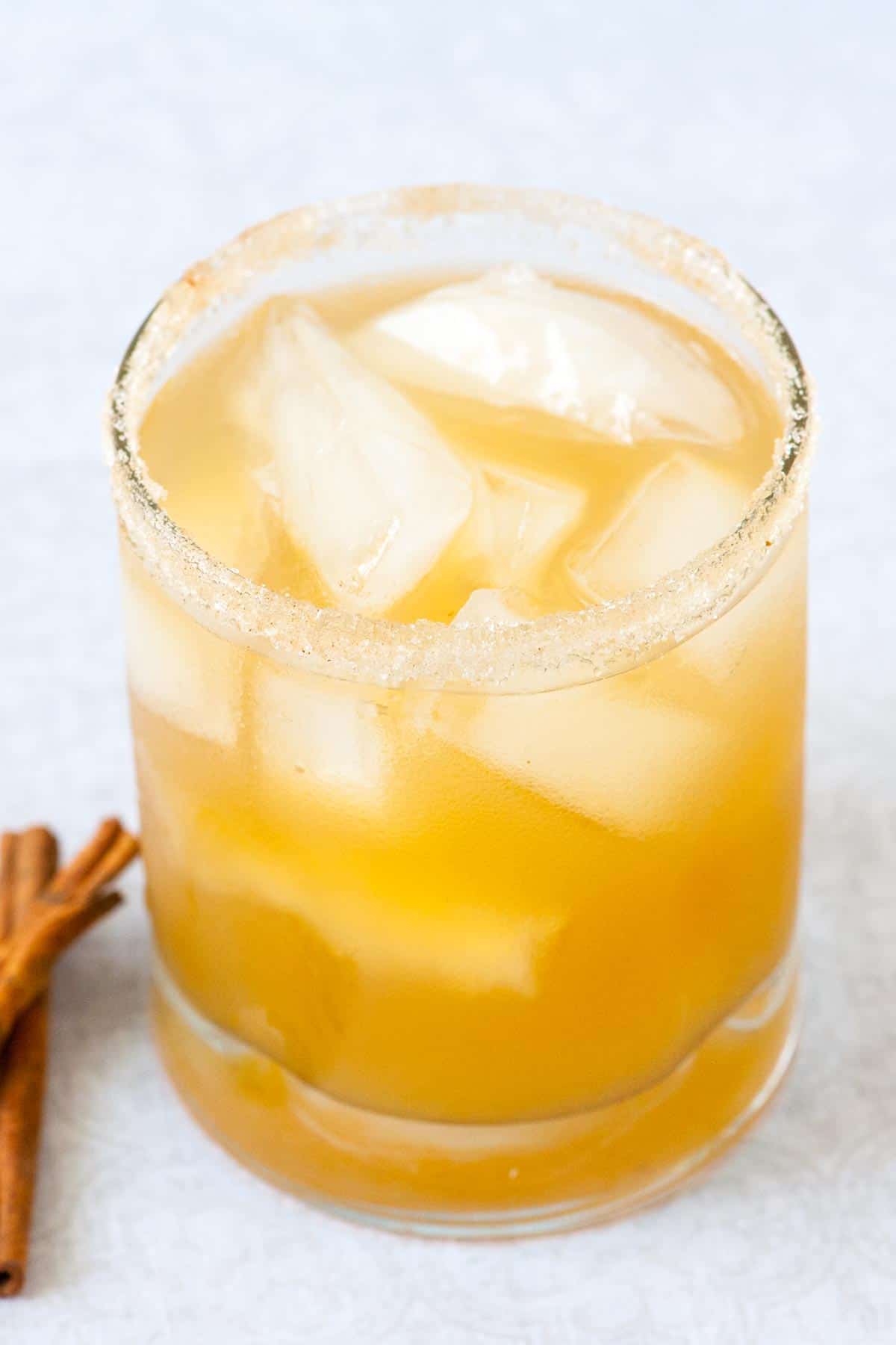 Chilled Spicy Spiked Cider Cocktail - gmedia
