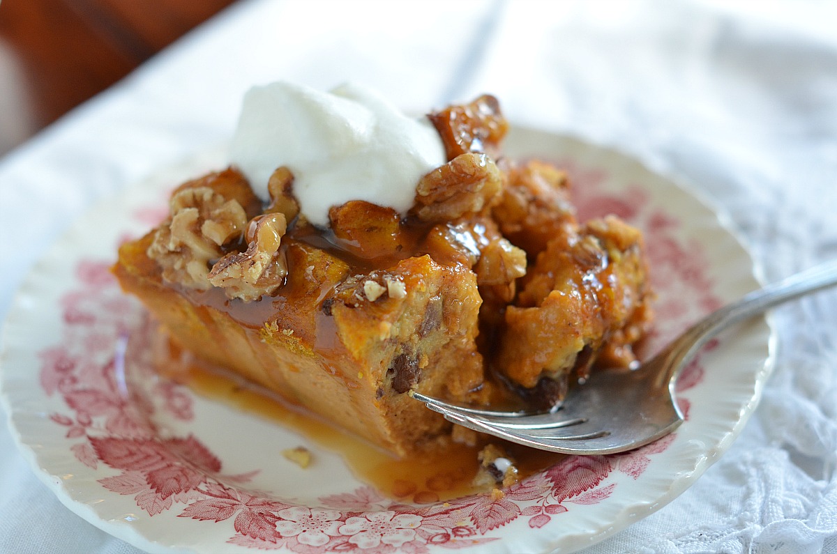 Pumpkin Bread Pudding With Caramel Sauce - gmedia