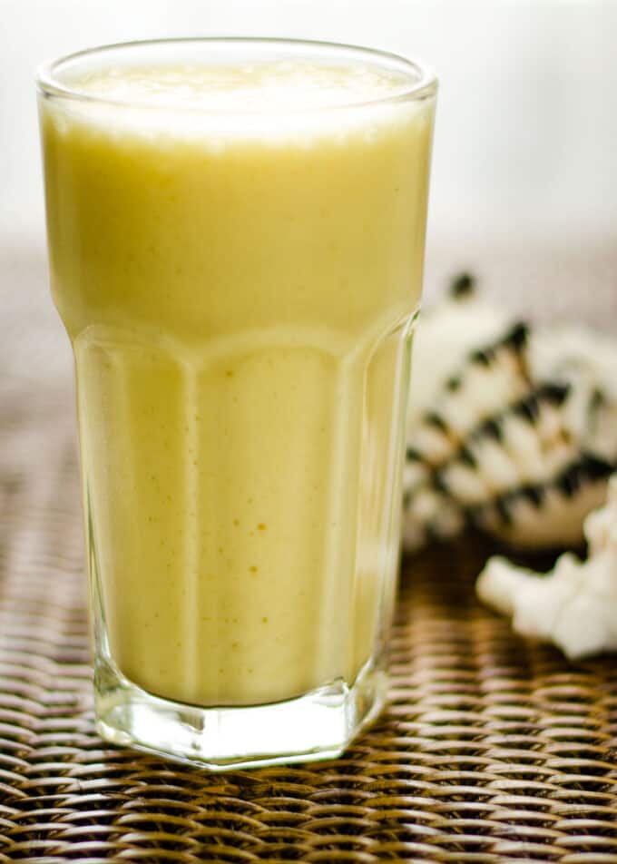 Pina colada smoothie