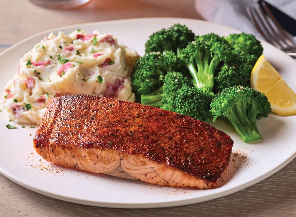 applebee's Blackened Cajun Salmon