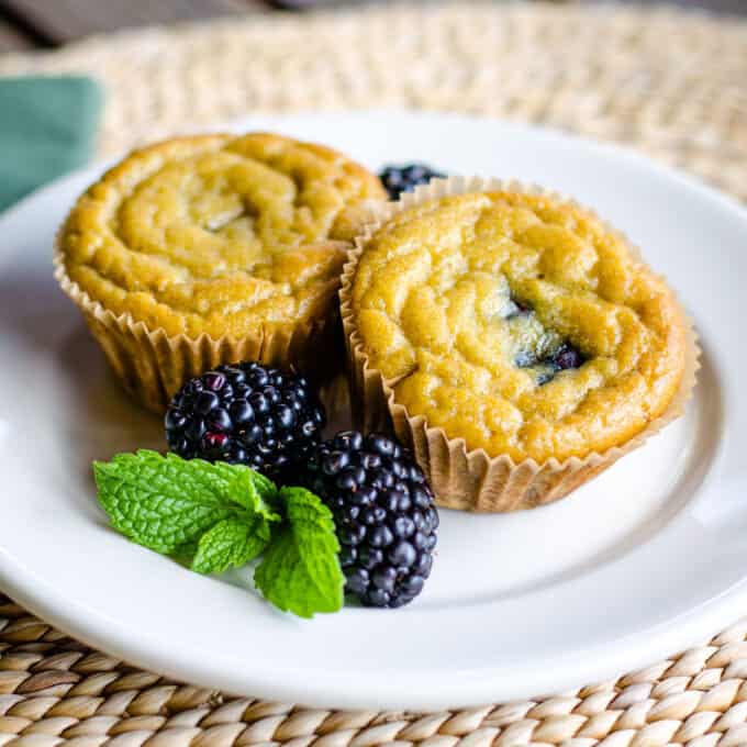 Banana blackberry muffins