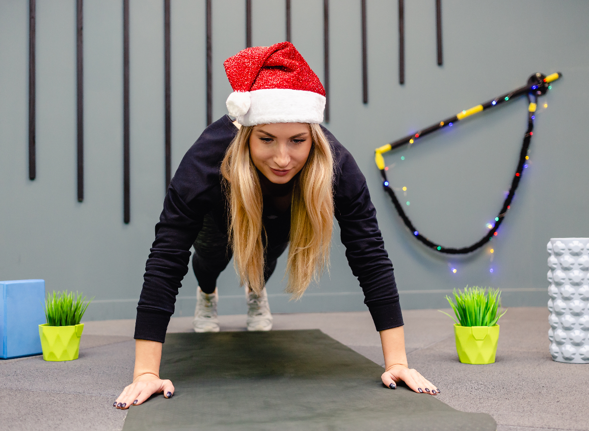 woman doing Christmas workout